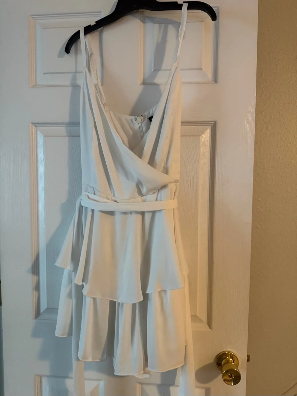 White Ruffled Peplum romper - Picture 2 of 3